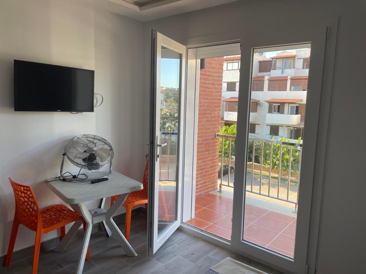 Res Abdelaziz 5 Min De La Plage Only For Families Apartment Martil Exterior photo